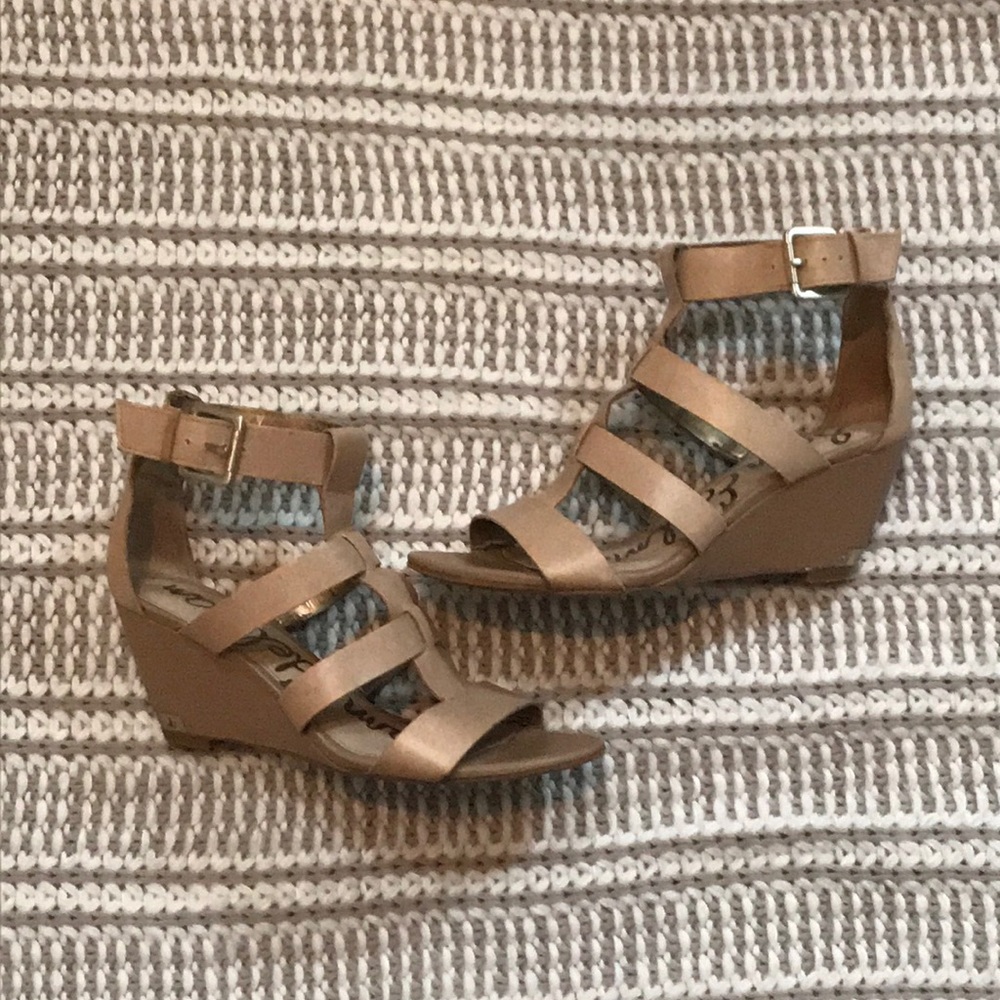 Nude wedge sandals